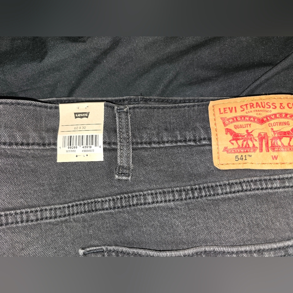 NWT Levi's 60x30 Stretch 541 Athletic Tapper Jeans